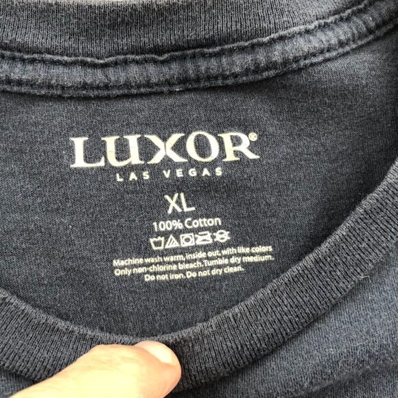 Luxor Las Vegas Mens T-Shirt XL Navy Blue Short Sleeve Classic Graphic Tee - Picture 3 of 7